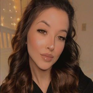 Meet your Posher, Mallory